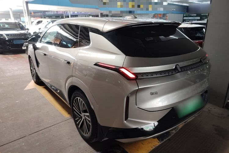 Used Lynk & Co 08 EM-P 2023 120km Long-Range Halo Rear Left 45 Deg