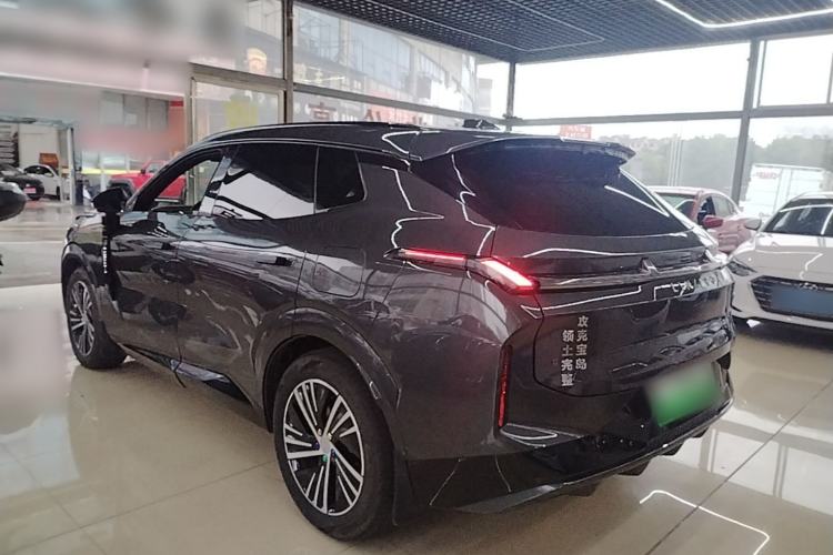 Used Lynk & Co 08 EM-P 2023 120km Long-Range Pro Rear Left 45 Deg