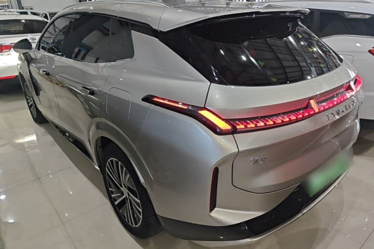 Used Lynk & Co 08 EM-P 2023 120km Long-Range Halo Rear Left 45 Deg
