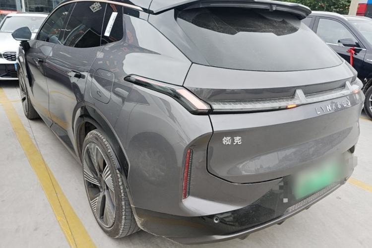 Used Lynk & Co 08 EM-P 2023 220 km Limited-Time Edition Rear Left 45 Deg