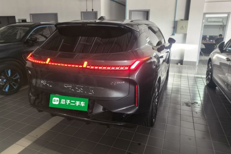 Used Lynk & Co 08 EM-P 2023 120km Long-Range Halo Rear Right 45 Deg