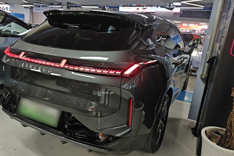 Used Lynk & Co 08 EM-P 2023 120km Long-Range Pro Rear Right 45 Deg