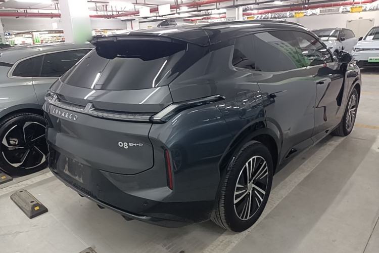 Used Lynk & Co 08 EM-P 2023 120km Long-Range Halo Rear Right 45 Deg