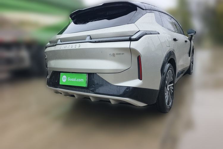 Used Lynk & Co 08 EM-P 2023 120km Long-Range Halo Rear Right 45 Deg
