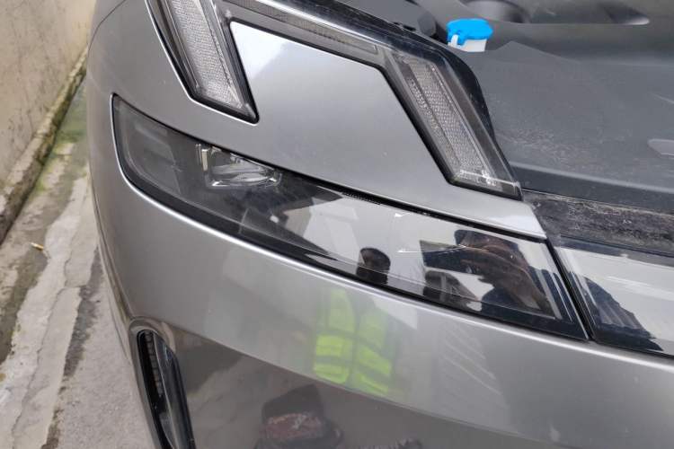Used Lynk & Co 08 EM-P 2023 120km Long-Range Halo Right Front Headlight