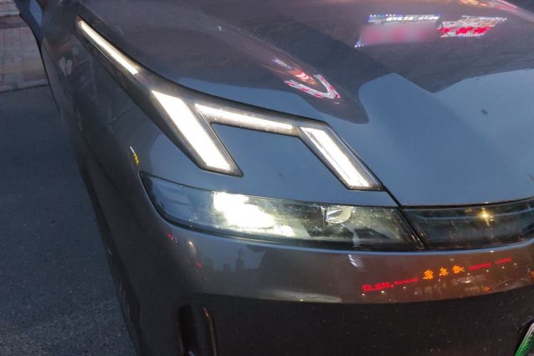 Used Lynk & Co 08 EM-P 2023 120km Long-Range Halo Right Front Headlight