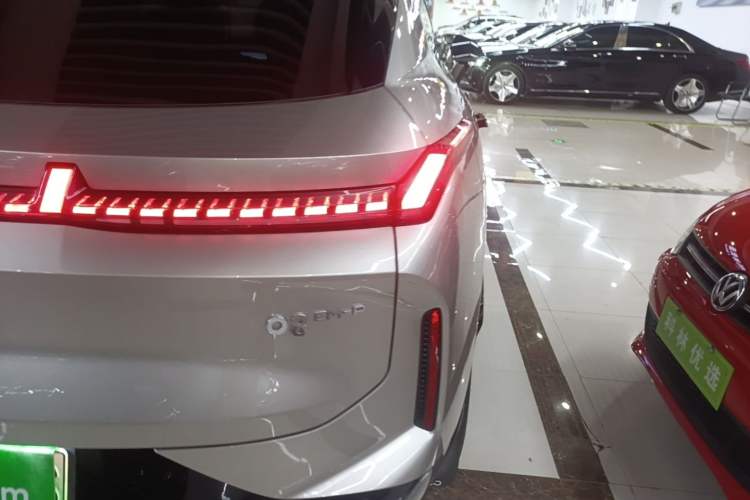 Used Lynk & Co 08 EM-P 2023 220km All-Wheel-Drive Performance Halo Right Rear Taillight