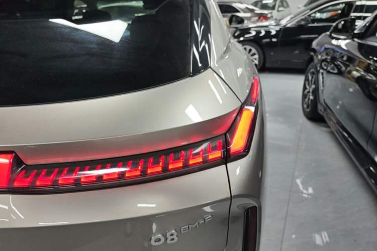 Used Lynk & Co 08 EM-P 2023 245km Ultra-Long Range Halo Right Rear Taillight
