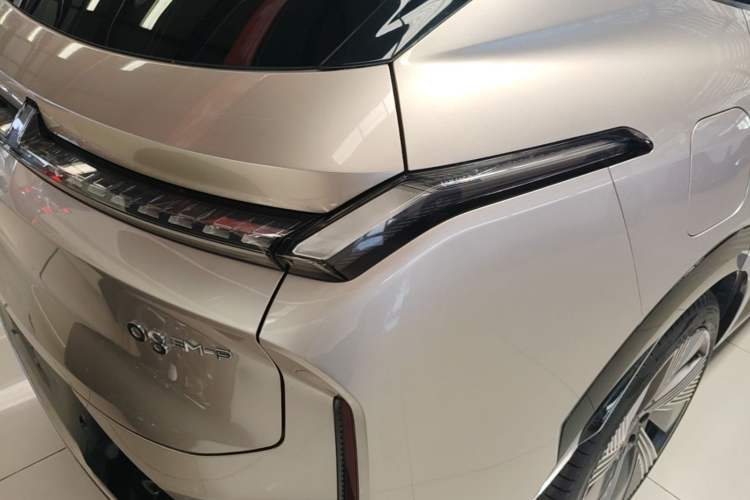 Used Lynk & Co 08 EM-P 2023 120km Long-Range Halo Right Rear Taillight