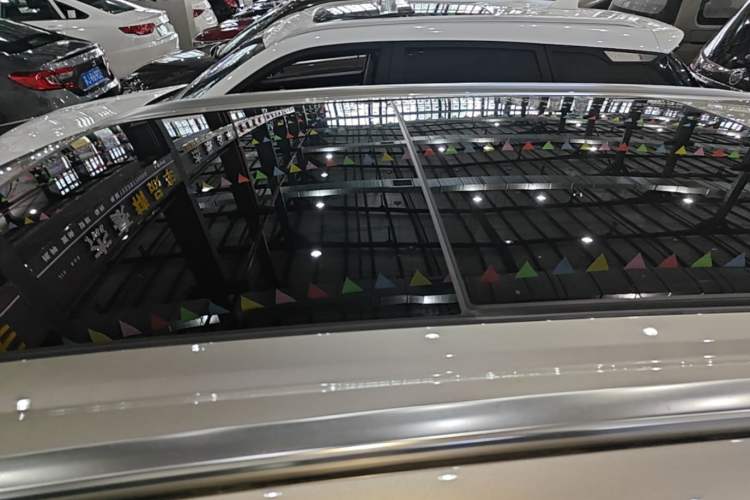 Used Lynk & Co 08 EM-P 2023 120km Long-Range Halo Roof