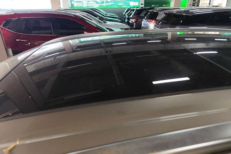 Used Lynk & Co 08 EM-P 2023 120km Long-Range Halo Roof