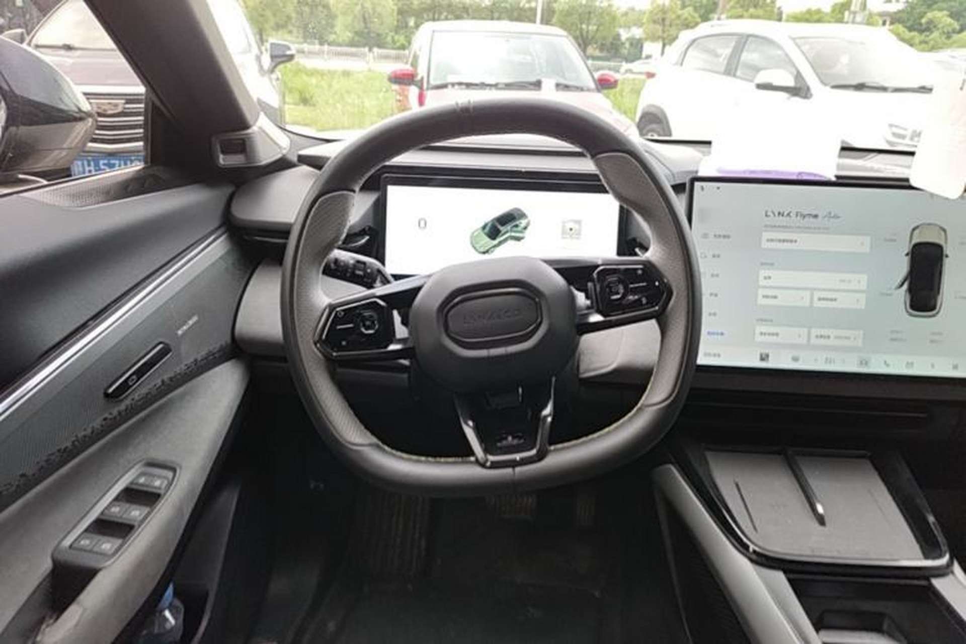 Used Lynk & Co 08 EM-P 2023 120km Long-Range Halo Steering Wheel