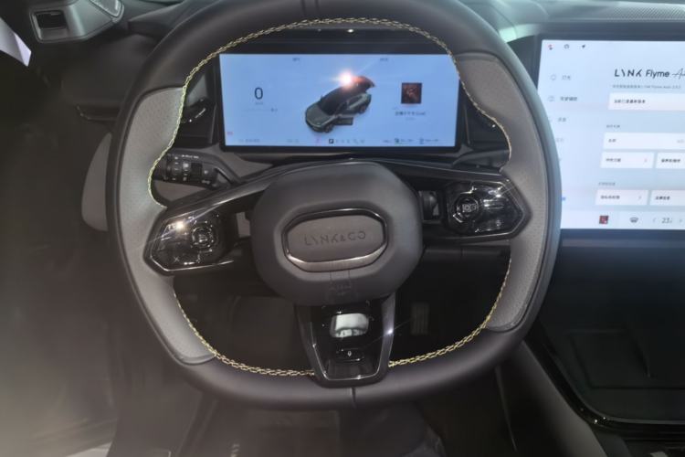 Used Lynk & Co 08 EM-P 2023 120km Long-Range Halo Steering Wheel