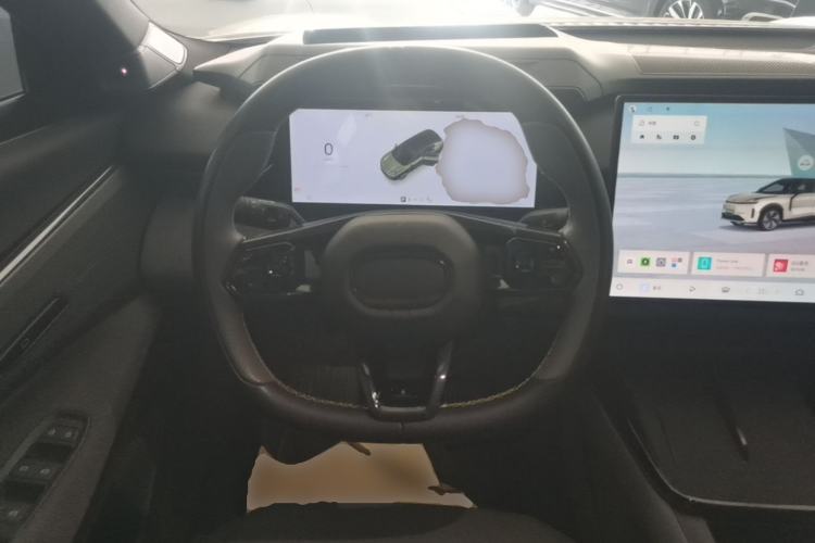 Used Lynk & Co 08 EM-P 2023 120km Long-Range Halo Steering Wheel