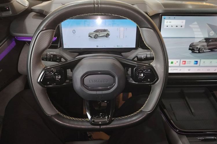 Used Lynk & Co 08 EM-P 2023 120km Long-Range Halo Steering Wheel