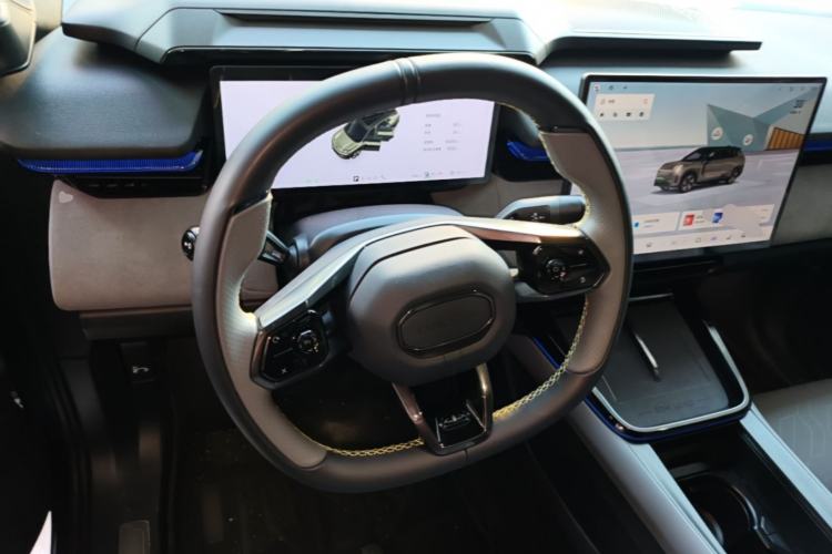 Used Lynk & Co 08 EM-P 2023 245km Ultra-Long Range Halo Steering Wheel