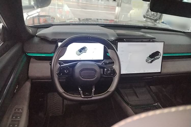 Used Lynk & Co 08 EM-P 2023 120km Long-Range Pro Steering Wheel