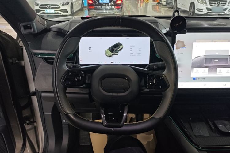 Used Lynk & Co 08 EM-P 2023 120km Long-Range Halo Steering Wheel