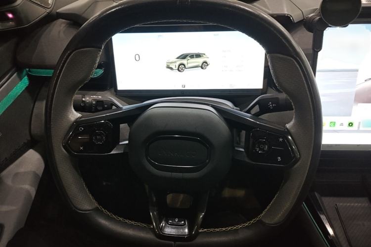 Used Lynk & Co 08 EM-P 2023 120km Long-Range Halo Steering Wheel
