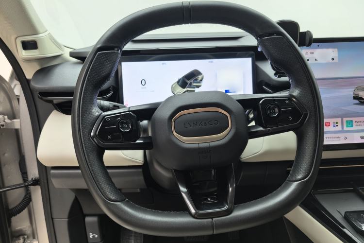 Used Lynk & Co 08 EM-P 2023 220km All-Wheel-Drive Performance Halo Steering Wheel