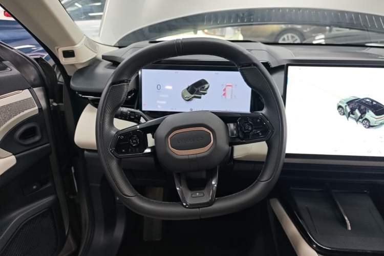 Used Lynk & Co 08 EM-P 2023 245km Ultra-Long Range Halo Steering Wheel