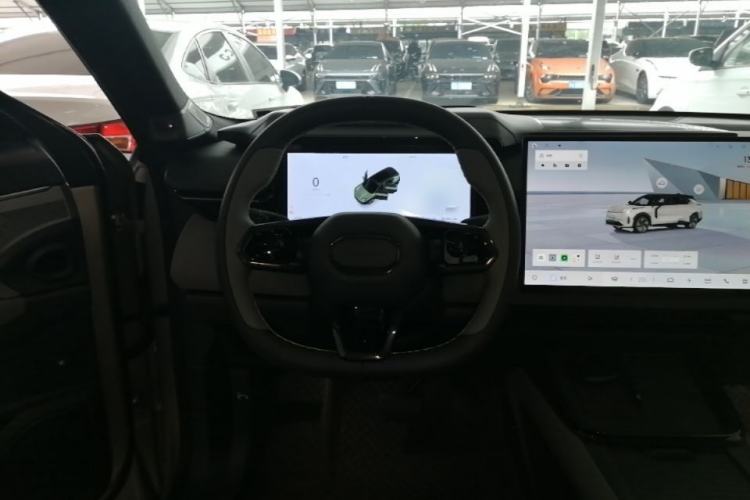 Used Lynk & Co 08 EM-P 2023 120km Long-Range Halo Steering Wheel