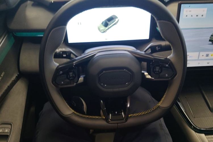 Used Lynk & Co 08 EM-P 2023 120km Long-Range Halo Steering Wheel