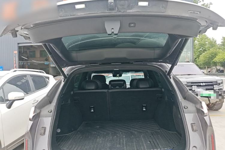 Used Lynk & Co 08 EM-P 2023 220 km Limited-Time Edition Trunk
