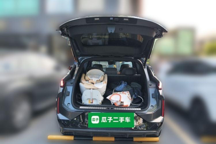Used Lynk & Co 08 EM-P 2023 245km Ultra-Long Range Halo Trunk