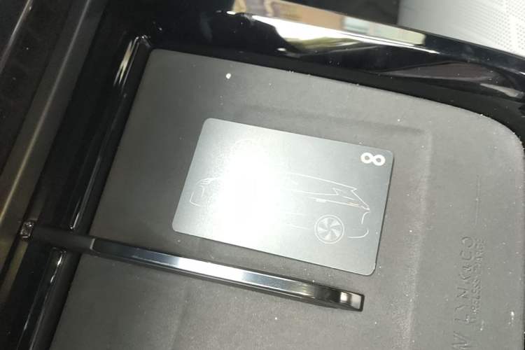 Used Lynk & Co 08 EM-P 2023 120km Long-Range Halo Vehicle Key