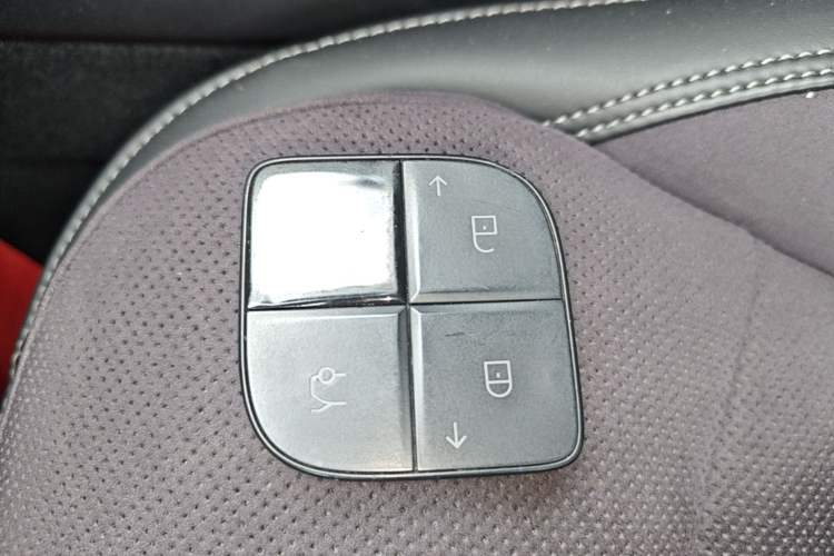 Used Lynk & Co 08 EM-P 2023 220 km Limited-Time Edition Vehicle Key