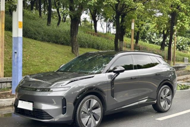 Used Lynk & Co 08 EM-P 2023 245km Ultra-Long Range Halo