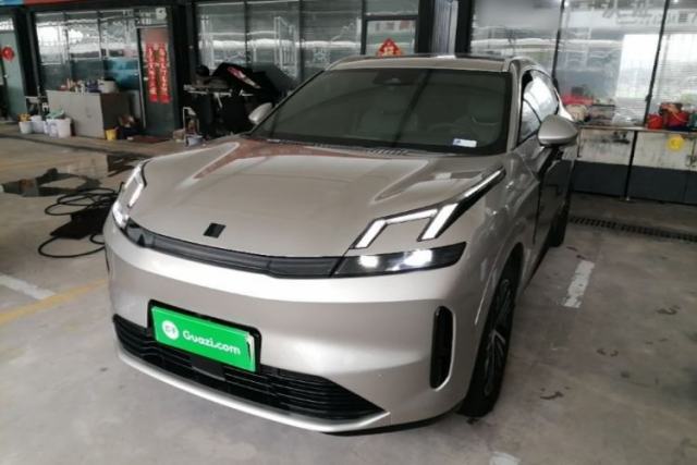 Used Lynk & Co 08 EM-P 2023 120km Long-Range Halo