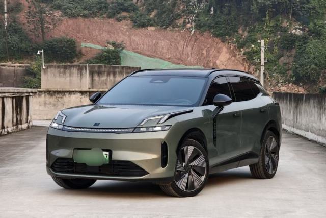Used Lynk & Co 08 EM-P 2023 220km All-Wheel-Drive Performance Halo