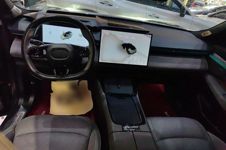 Used Lynk & Co 08 EM-P 2023 220 km Limited-Time Edition Center Console