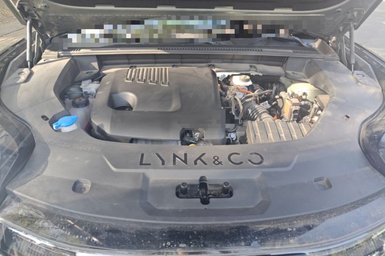 Used Lynk & Co 08 EM-P 2023 220km All-Wheel-Drive Performance Halo Engine Bay