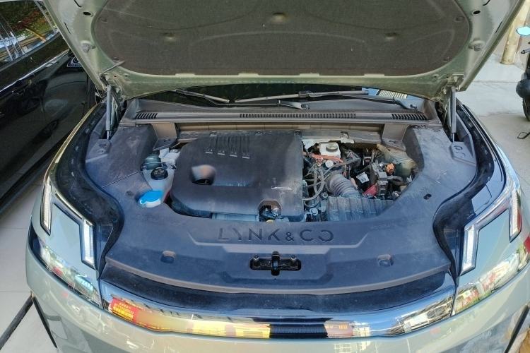 Used Lynk & Co 08 EM-P 2023 220km All-Wheel-Drive Performance Halo Engine Bay