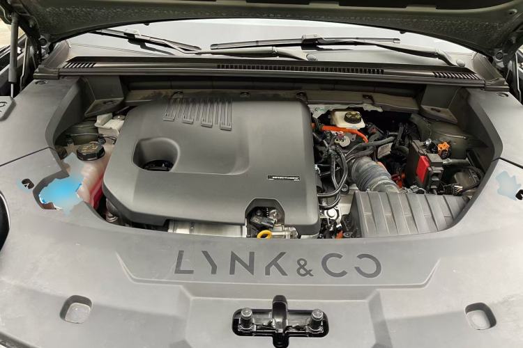 Used Lynk & Co 08 EM-P 2023 220km All-Wheel-Drive Performance Halo Engine Bay