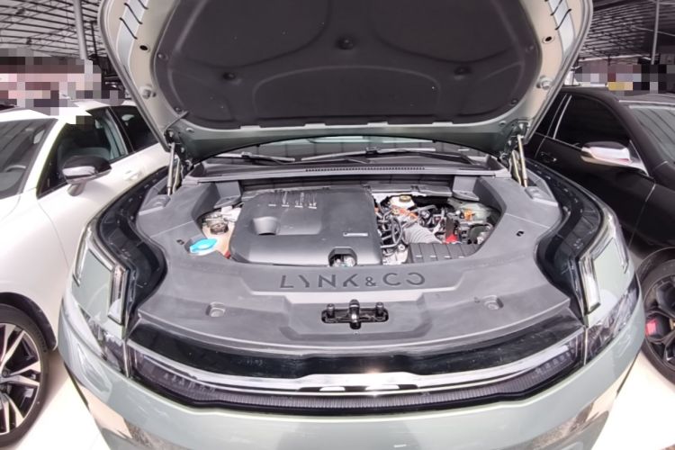 Used Lynk & Co 08 EM-P 2023 220km All-Wheel-Drive Performance Halo Engine Bay