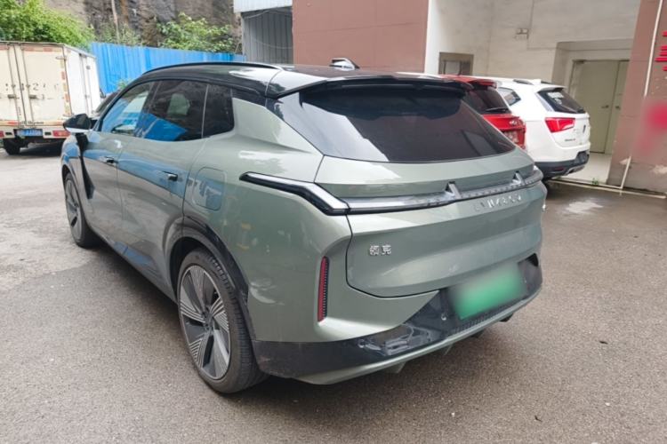 Used Lynk & Co 08 EM-P 2023 220km All-Wheel-Drive Performance Halo Exterior 1