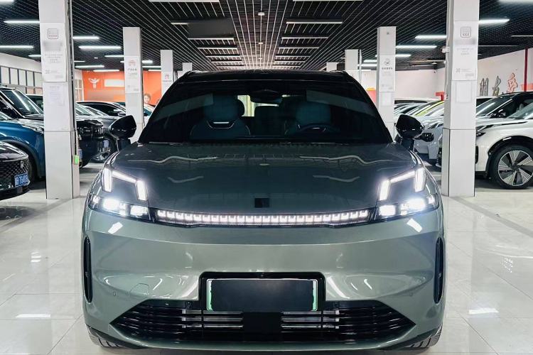 Used Lynk & Co 08 EM-P 2023 245km Ultra-Long Range Halo Exterior 1