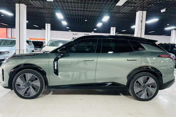 Used Lynk & Co 08 EM-P 2023 245km Ultra-Long Range Halo Exterior 3