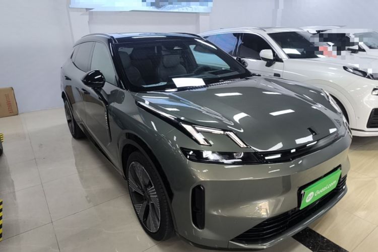 Used Lynk & Co 08 EM-P 2023 220km All-Wheel-Drive Performance Halo Front Right 45 Deg