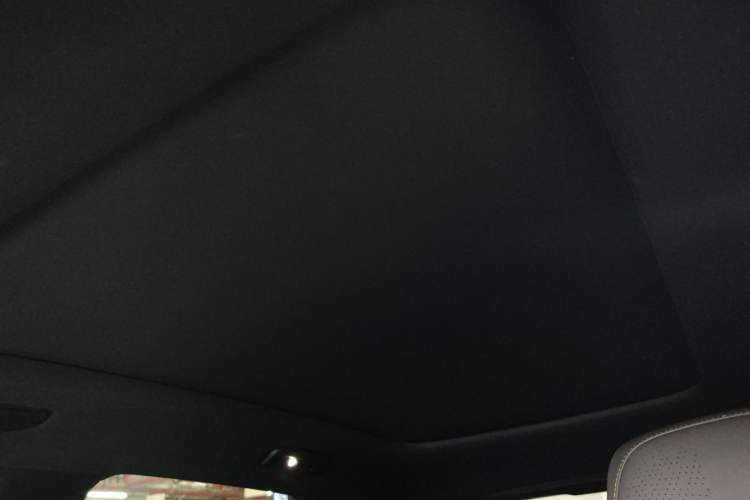 Used Lynk & Co 08 EM-P 2023 220km All-Wheel-Drive Performance Halo Headliner