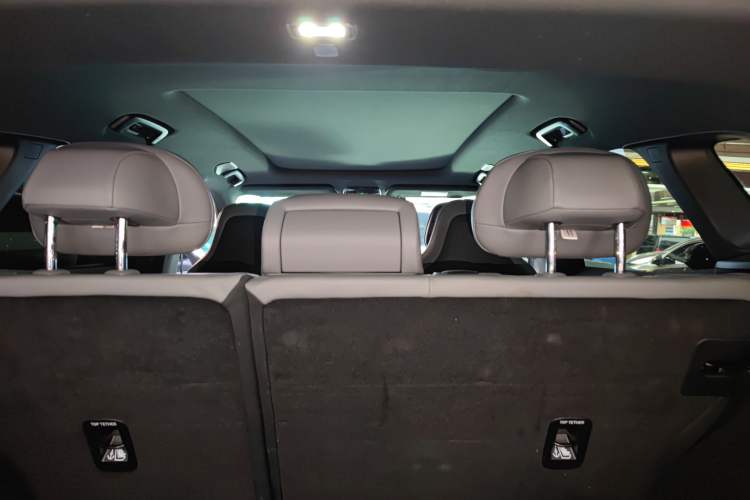 Used Lynk & Co 08 EM-P 2023 220 km Limited-Time Edition Headliner