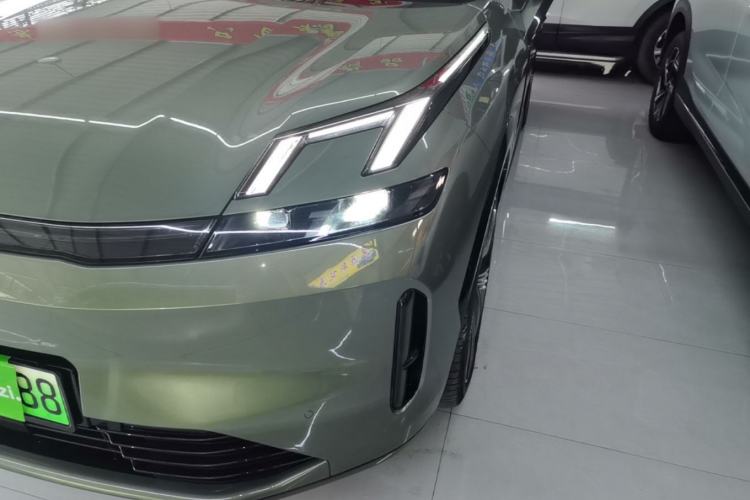 Used Lynk & Co 08 EM-P 2023 220km All-Wheel-Drive Performance Halo Left Front Headlight