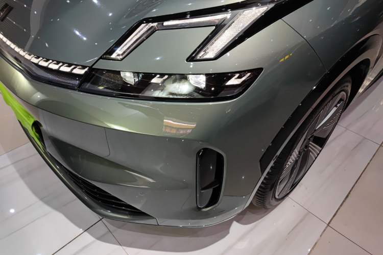Used Lynk & Co 08 EM-P 2023 220 km Limited-Time Edition Left Front Headlight
