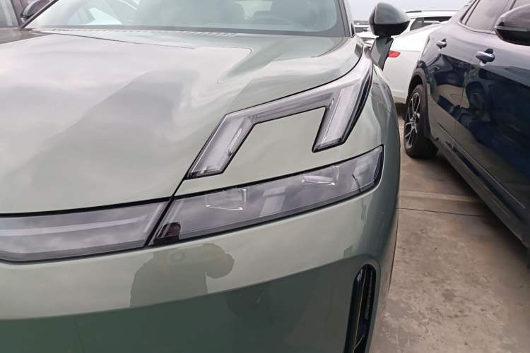 Used Lynk & Co 08 EM-P 2023 220km All-Wheel-Drive Performance Halo Left Front Headlight