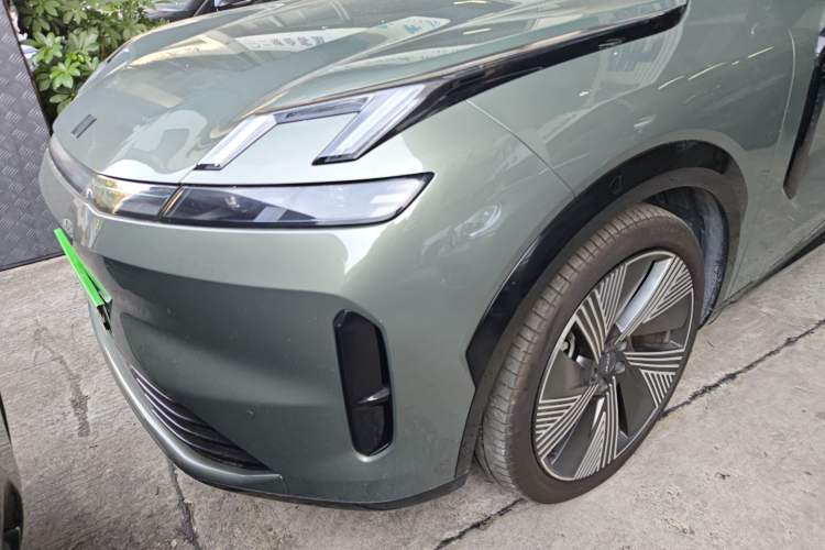 Used Lynk & Co 08 EM-P 2023 220km All-Wheel-Drive Performance Halo Left Front Headlight