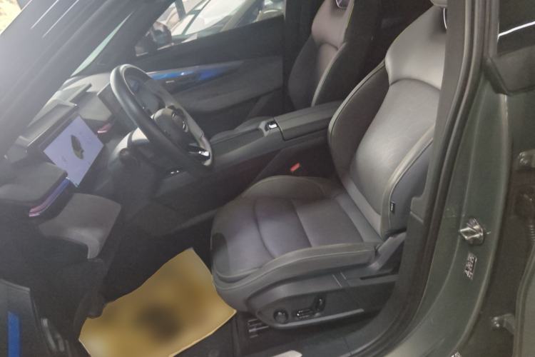 Used Lynk & Co 08 EM-P 2023 220km All-Wheel-Drive Performance Halo Left Front Seat